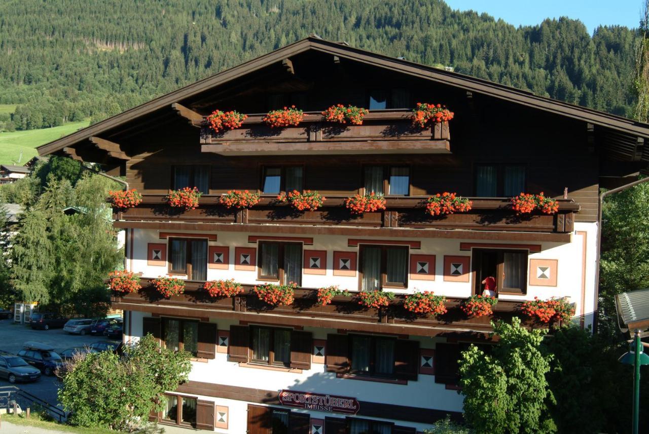 Hotel Pinzgauerhof - Inclusive Evening Dinner Saalbach-Hinterglemm Exterior photo